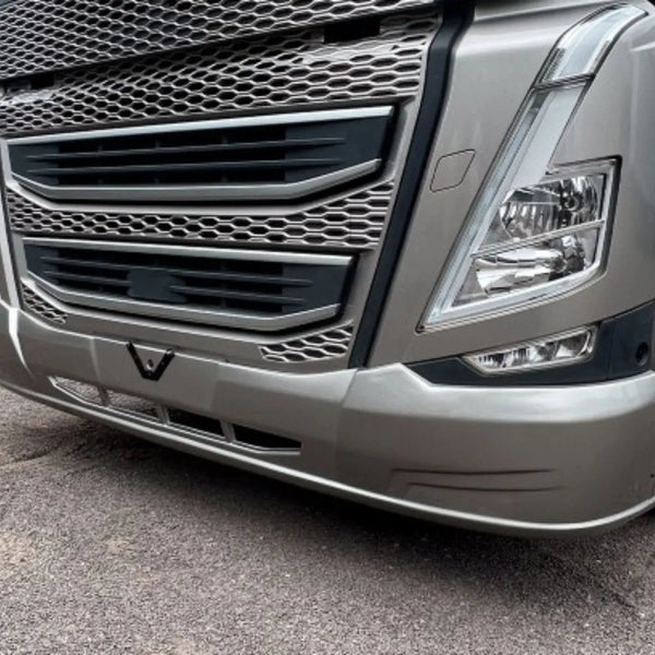 Capa Para-Choque Premium Volvo New FH 2022 em diante