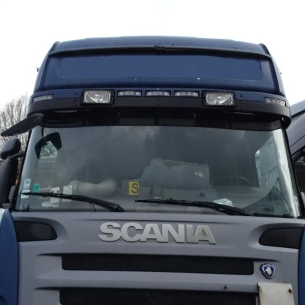 Lâmina Tapa Sol Inferior Scania P G R Highline Streamline 2014 até 2018 - 2 ou 5 Marias (Com Furação para Farois Auxiliares)