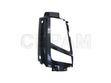 Moldura Farol Volvo FH 13 (2010 a 2015) Lado Direito - foto do fabricante Cepam