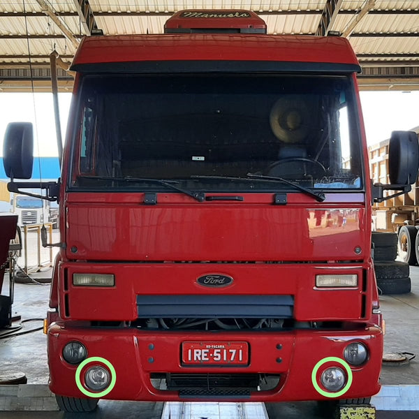 Farol Luz Alta Ford Cargo 2006