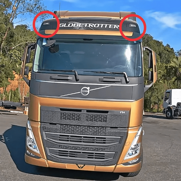 Acabamento Lateral do farol de Teto Volvo FH4/FH5