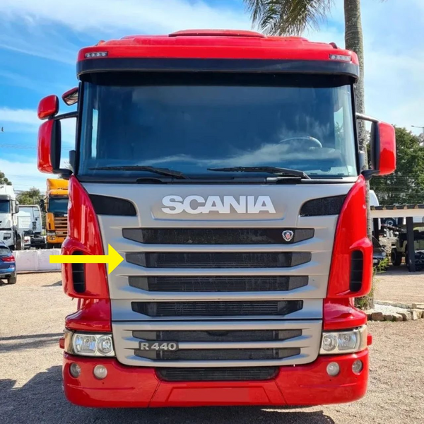 Tela da Grade Fontal Superior Scania Série 5 (2008 à 2009) - Vão Central