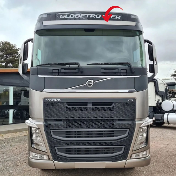 Moldura do Tapa Sol Volvo FH 2015 até 2021
