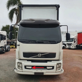 Tampa do Para-choque Volvo VM ano 2014 acima
