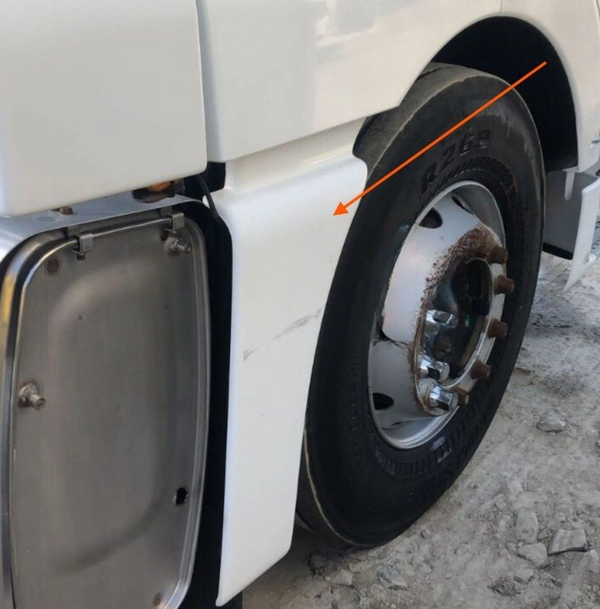 Acabamento Paralama Roda Dianteira MAN TGX - Importado