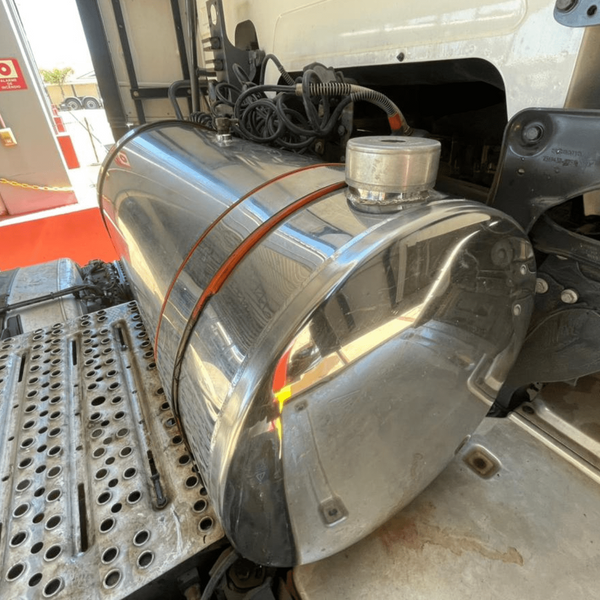 Tanque Plataforma Adicional Arla 155/190/235/260 Litros - Com Tampa Antivazamento