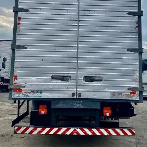 Lanterna Traseira de Led Marmitão Bivolt