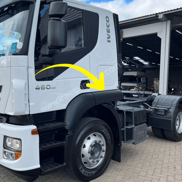 Saia Lateral da Cabine - Iveco Stralis