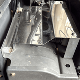 Acabamento de Proteção de Inox Superior do Bujão de Ar - Volvo FH (2005 a 2014)