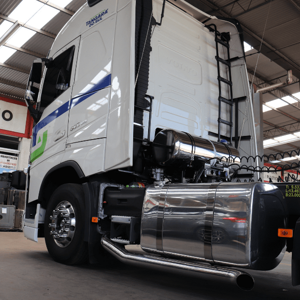 Escapamento Cromado Volvo Fh 2015 a 2017 - 5” Com Silencioso - Euro 5 - Lado Esquerdo