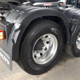 Conjunto Centro Para-lama Volvo New Fh (centro Para-lama + 4 Presilhas)