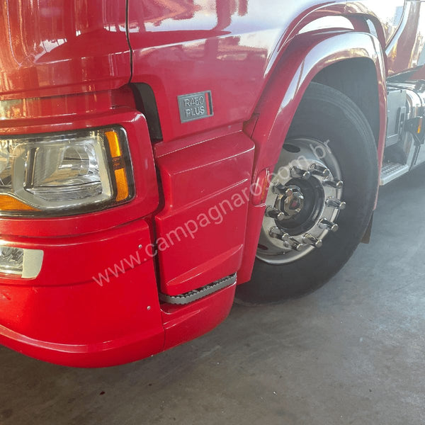 Tampa Estribo Scania NTG Cabine R