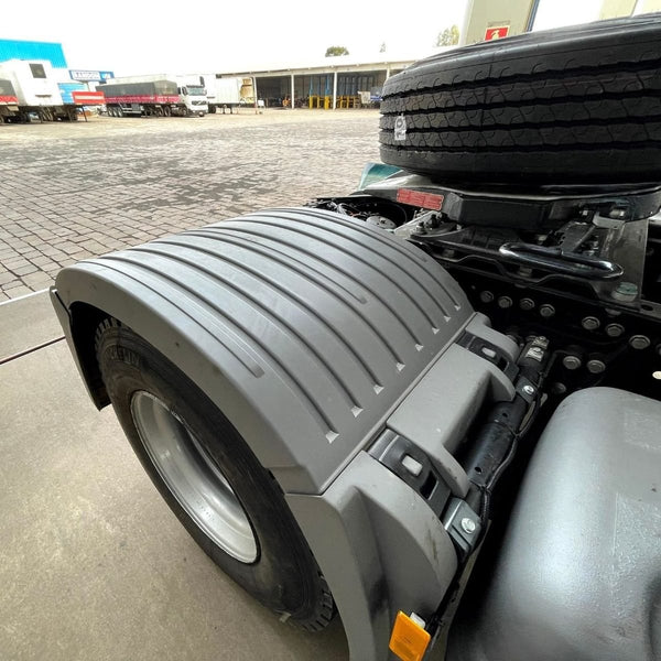 Centro Paralama Mercedes-Benz Actros Axor + 4 Presilhas