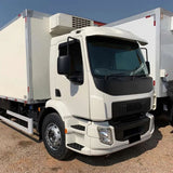 Estribo Com Abertura para Sinaleira Volvo VM 2006 em diante - Fibra